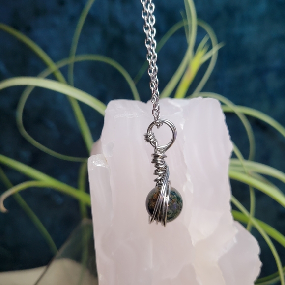 Garden Quartz Crystal Pendant | Handmade Wire Wrapped In Stainless Steel | Gift - Picture 4 of 5